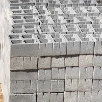 به یک استادکار بلوک بر نیازمندیم