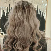 رنگ مو مدل نیاز دارم