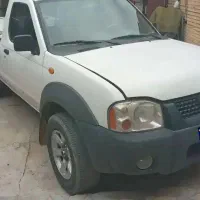 نیسان پیکاب تک کابین