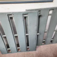 تخت یک نفره فلزی با کفی فلزی|تخت و سرویس خواب|شیراز, کوی قضات|دیوار