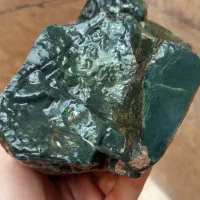 پخش سنگهای نیمه قیمتی  تولید انواع نگین‌