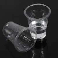 فروش لیوان یکبار مصرف قیمت عمده هر بسته ۲۸۰ هزار