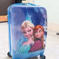 چمدان دخترانه