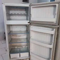 فروش فوری یخچال فریزر پارس در حد نو