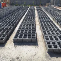 نیازمندبلوک زن ماهر وکاربلد