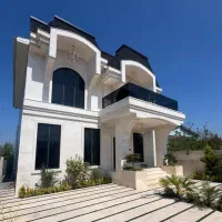 کاخ-سنگی-سنددار-استخرداخلی-زیرقیمت-به-علت-مهاجرت