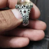انگشتر و دستبند