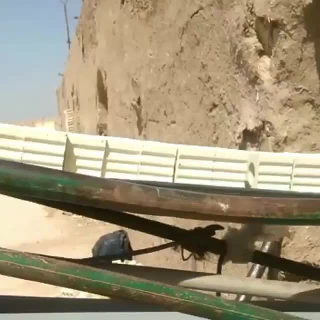 کارخانجات آجر سفال توحید اصفهان|خدمات پیشه و مهارت|برخوار, |دیوار