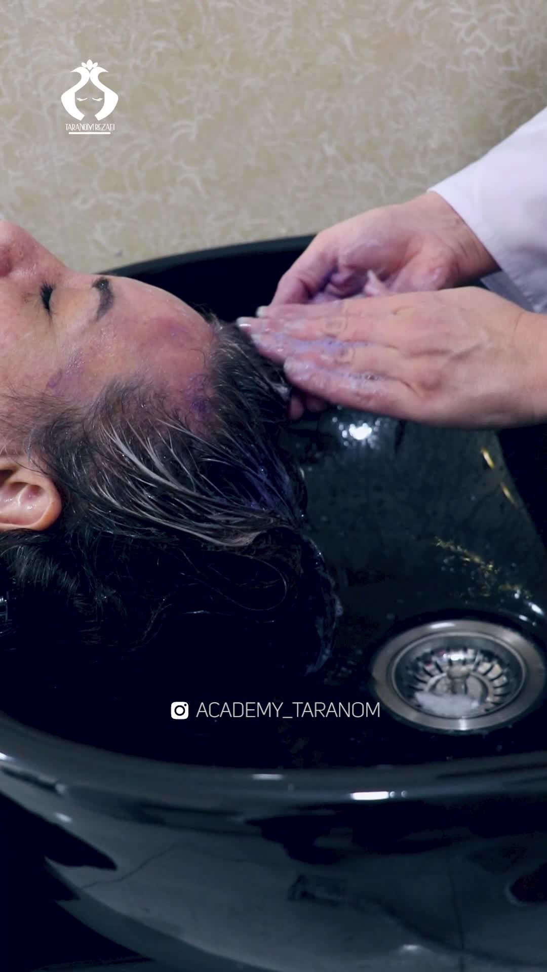 سالن و اموزشگاه زیبایی ترنم|خدمات آرایشگری و زیبایی|اصفهان, ناژوان|دیوار