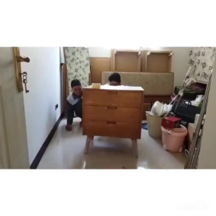 باربری وانت تلفنی وانت نیسان خاور کارگر خالی 24س|خدمات حمل و نقل|کرمانشاه, |دیوار