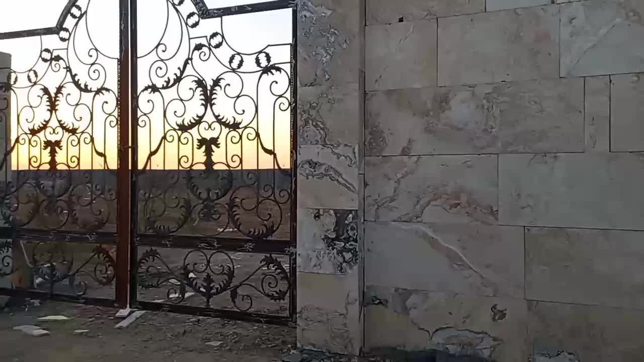 باغ چهاردیواری کامل با درب پشت پمپ بنزین گز|فروش زمین و کلنگی|اصفهان, شهرک میلاد|دیوار
