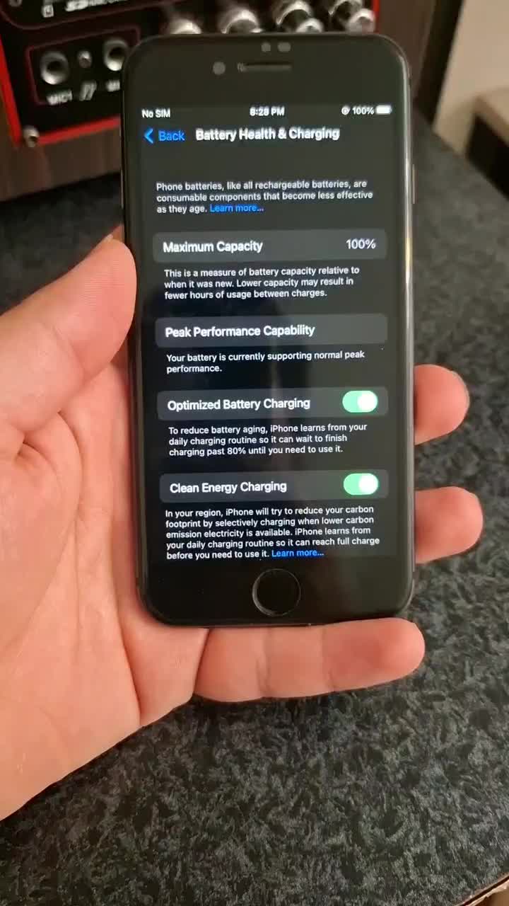 اپل iPhone 8 با حافظهٔ ۶۴ گیگابایت|موبایل|اصفهان, میرعماد|دیوار