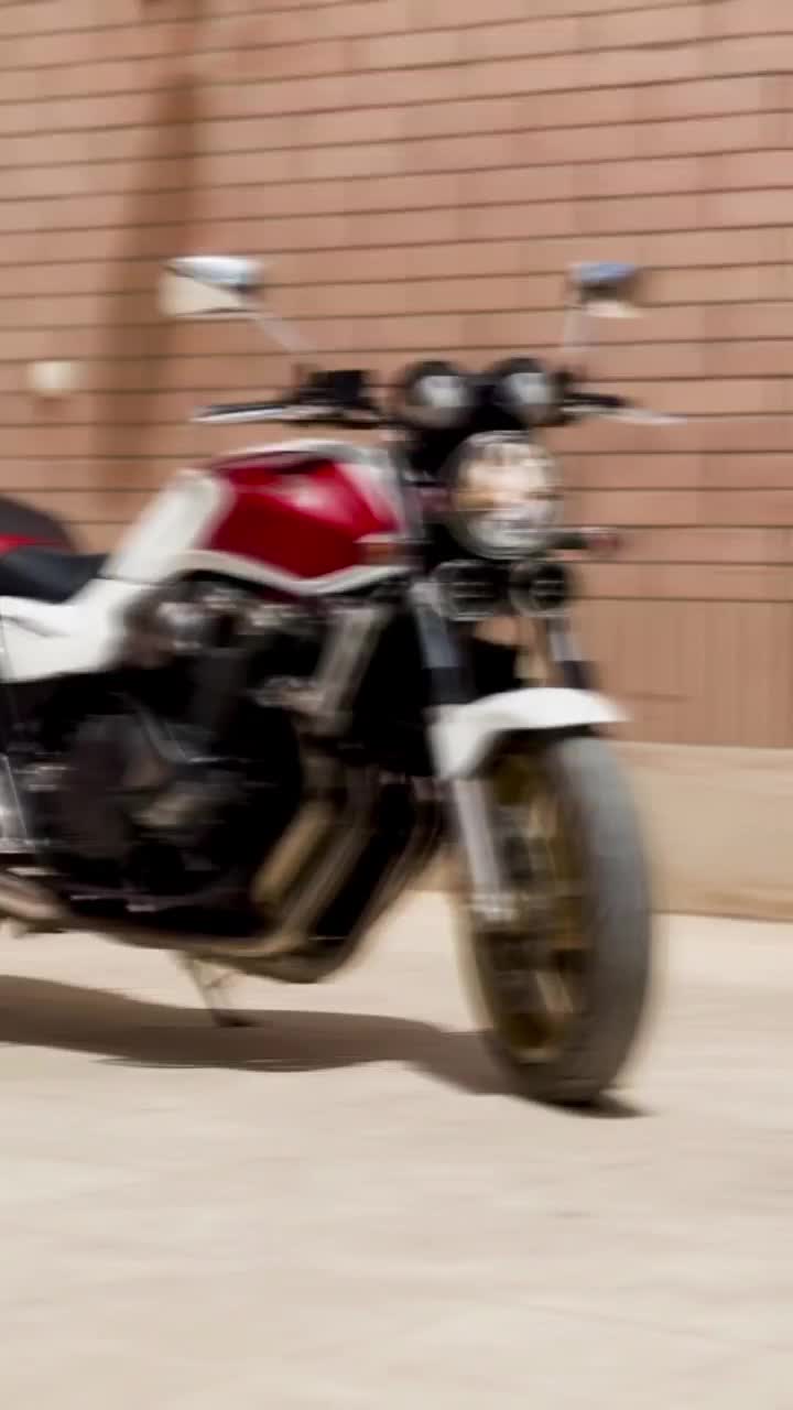 cb1300 سندسوشیان|موتورسیکلت|تهران, میدان ولیعصر|دیوار