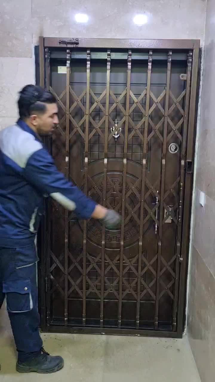 ساخت درب آکاردئونی و روکوب درب|خدمات پیشه و مهارت|اراک, |دیوار