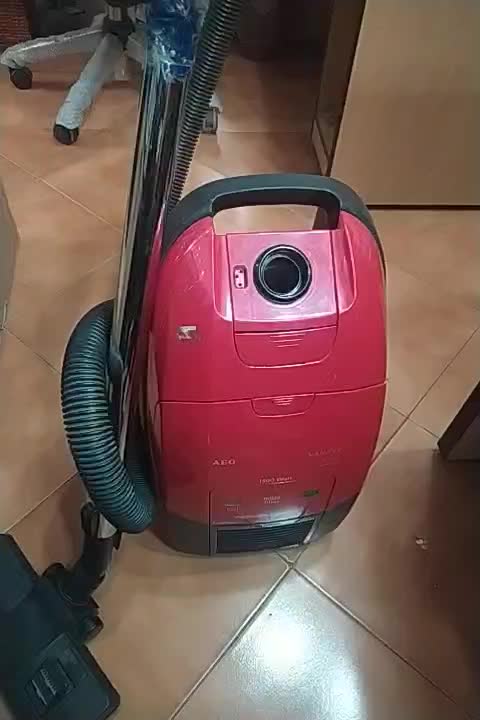 جاروبرقی AEG تمیز|جاروبرقی، جارو شارژی، بخارشو|تهران, آرژانتین|دیوار