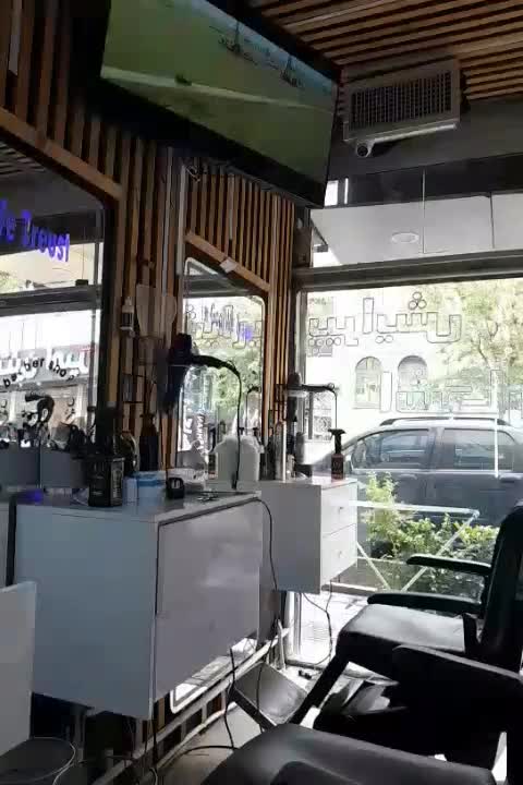 به چند شاگرد و چند آرایشگر ماهرنیازمند|استخدام درمانی، زیبایی، بهداشتی|تهران, نیرو هوایی|دیوار