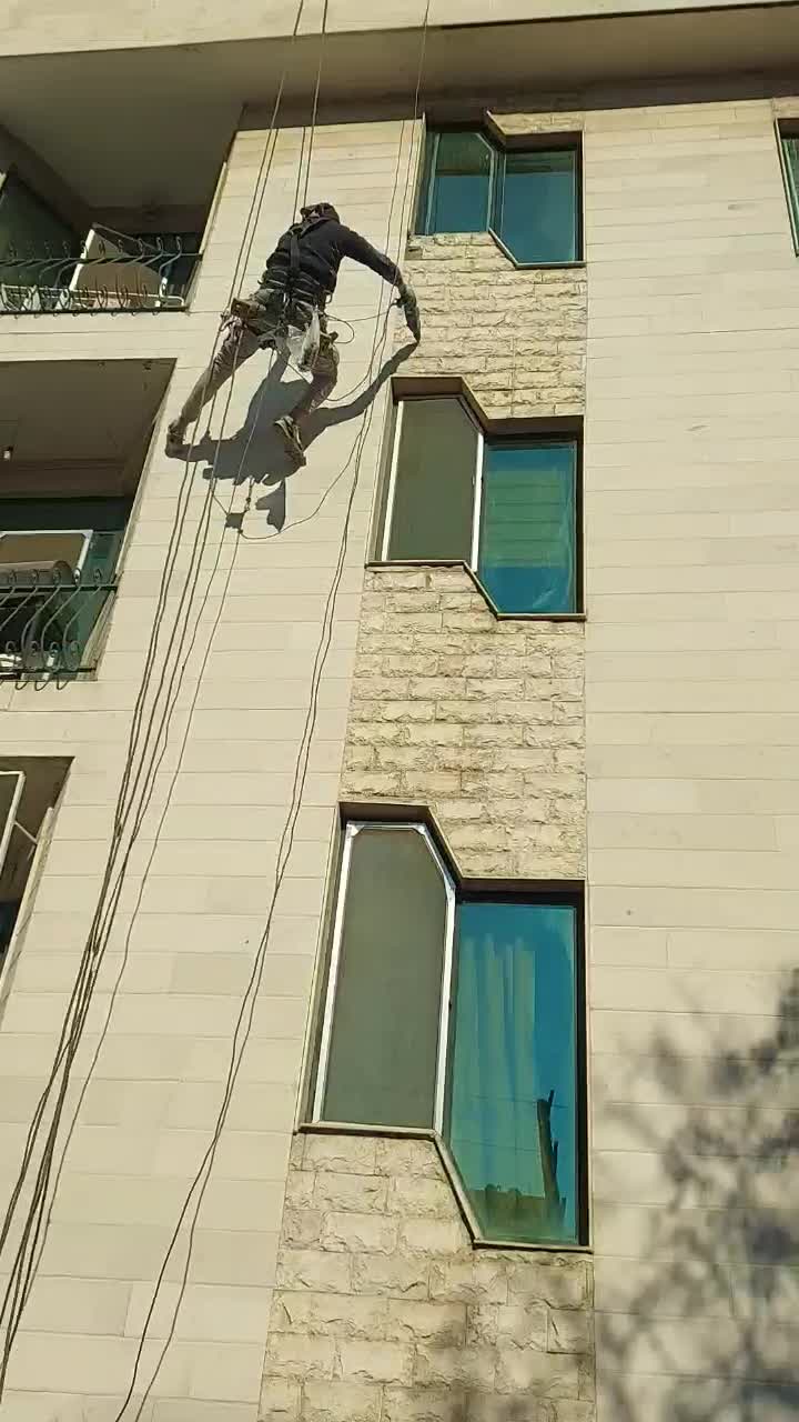 پیچ و رولپلاک بدون داربست عایق کاری راپل|خدمات پیشه و مهارت|کرج, باغستان|دیوار