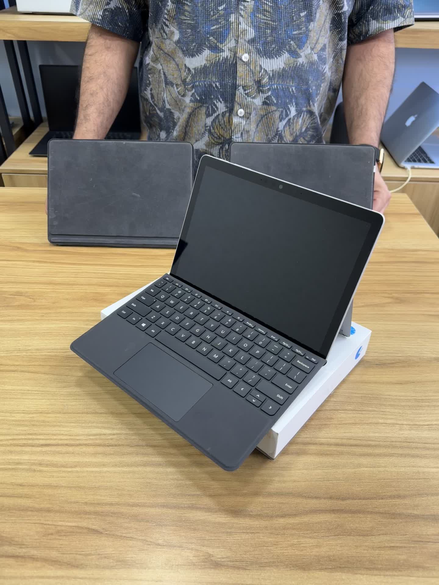 Pro go 3 i3 8 128 pro go 2 8 128 sim|رایانه همراه|تهران, میدان ولیعصر|دیوار