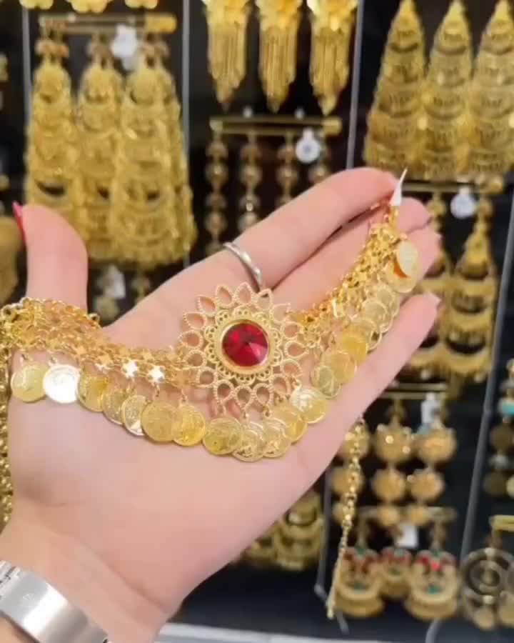 کرایه بدلیجات مدل هدبند نگین دار محلی یا سر بند|بدلیجات|شیراز, شاهچراغ|دیوار