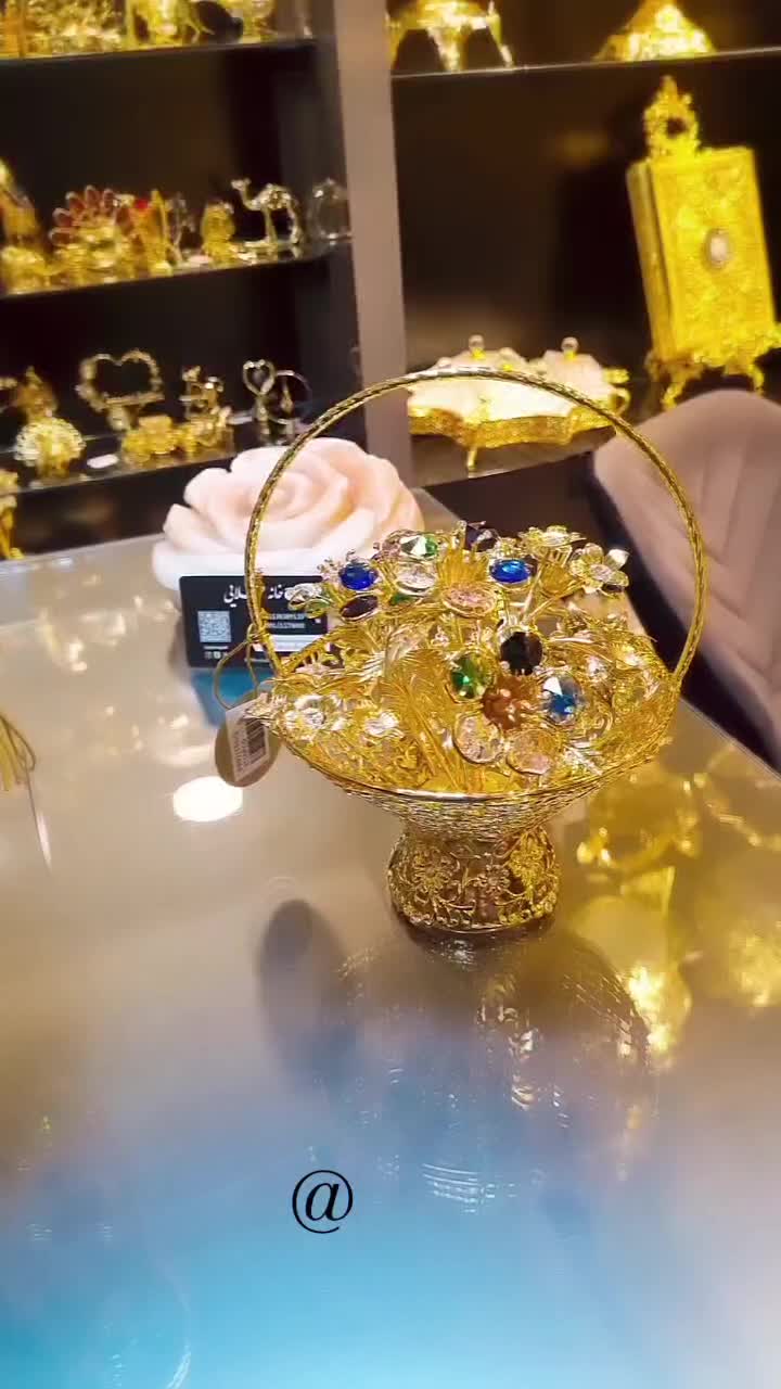 سبدگُل عروس آبطلا امارات با سنگهای سوارسکی وارداتی|ظروف سرو و پذیرایی|مشهد, امام رضا (ع)|دیوار