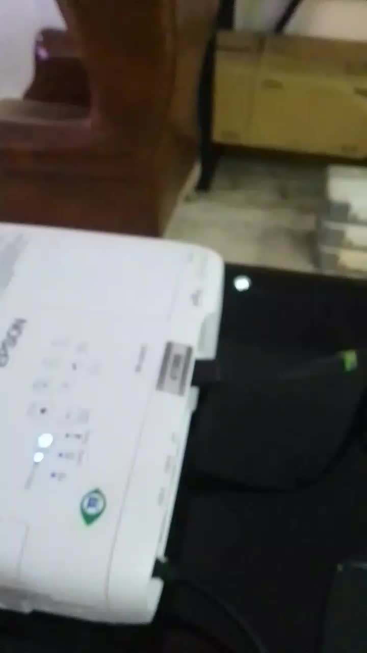 ویدئو پروژکتور اپسون وای فای اندروید|تلویزیون و پروژکتور|تهران, ونک|دیوار