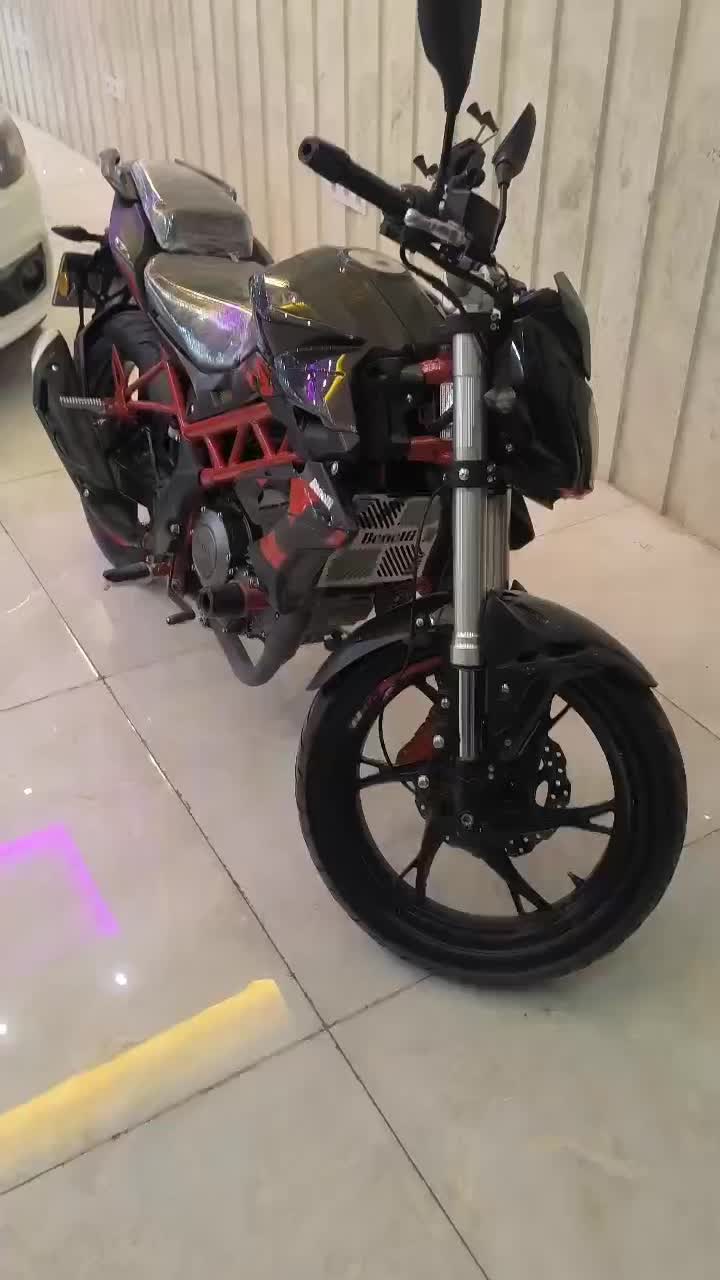 بنلی ۲۵۰تک سیلندنیوفیس مدارک کامل|موتورسیکلت|هشتگرد, شهرک ولیعصر (مصلی)|دیوار