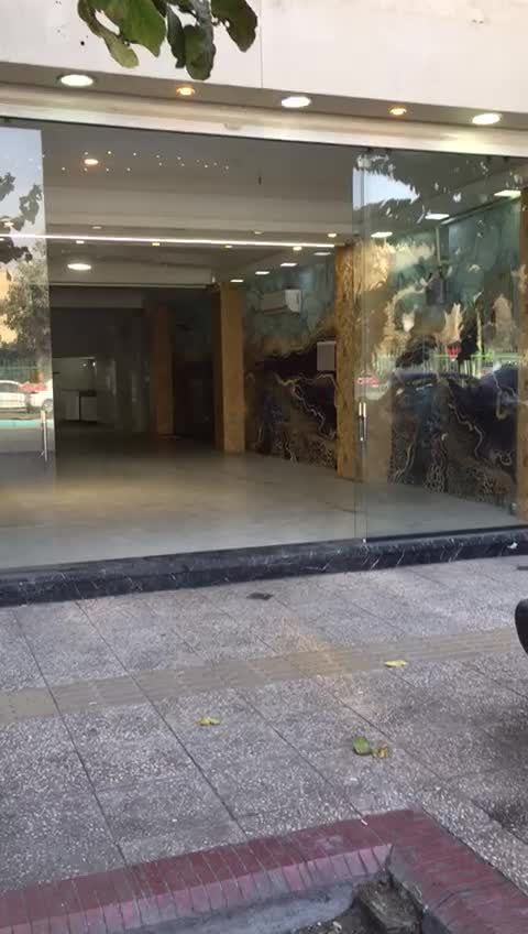 ۲۰۰ تجاری قلب شهر مناسب برای هر شغلی|اجارهٔ مغازه و غرفه|اصفهان, فرح آباد|دیوار