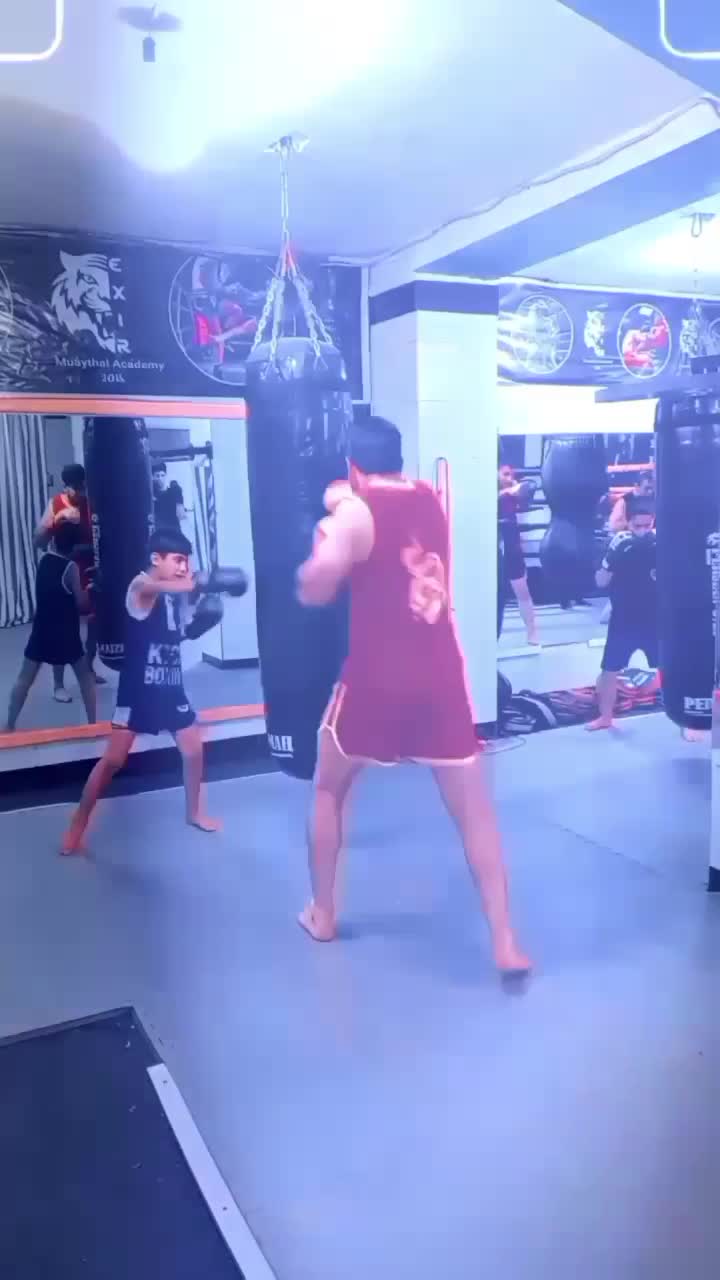 آموزش تخصصی کیک بوکسینگ استاد برخورداری|خدمات آموزشی|گرگان, |دیوار