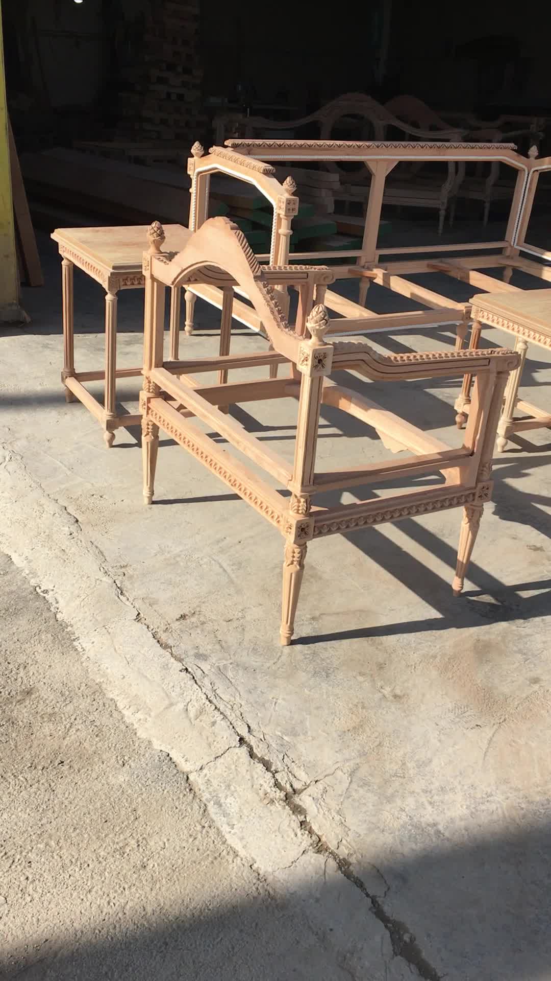 مبل کلاسیک|مبلمان خانگی و میز عسلی|رباط‌کریم, شهرک صنعتی ده‌حسن|دیوار