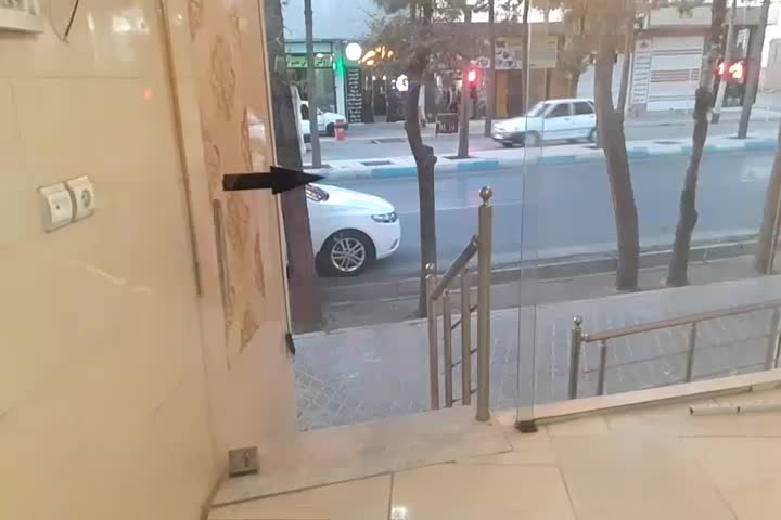 ۶۵ متر مغازه دو طبقه|اجارهٔ مغازه و غرفه|شاهینشهر, گرگاب|دیوار