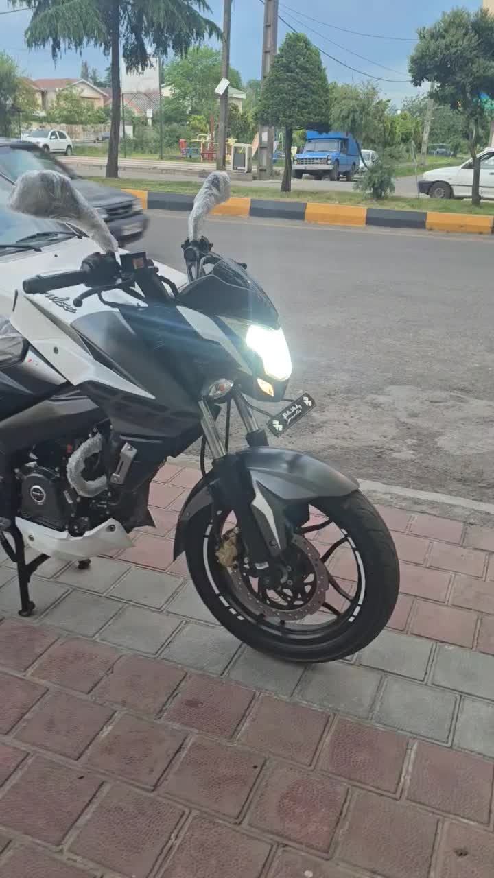 ns200|موتورسیکلت|سیاهکل, |دیوار