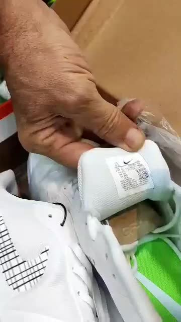 کتونی AIRZOOM NIKE42 نایک قابل استعلام|کیف، کفش، کمربند|تهران, وردآورد|دیوار