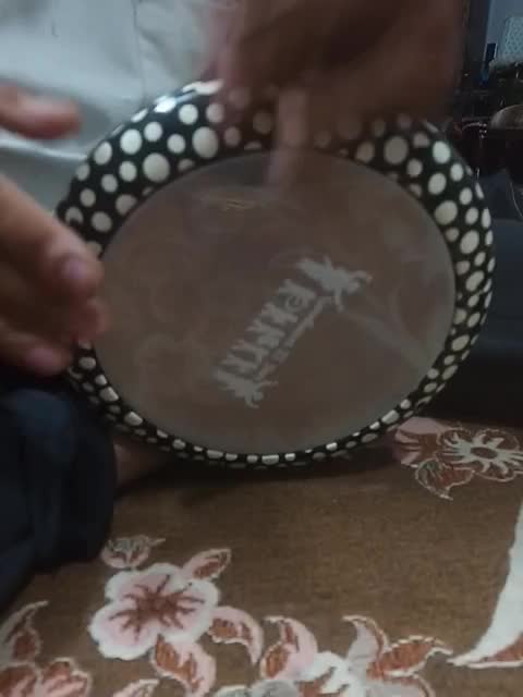 تمپو|درام و پرکاشن|ملک‌آباد, |دیوار