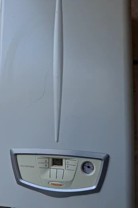 تعویض پکیج زمینی با دیواری استوک و نو|آبگرمکن، پکیج، شوفاژ|سنندج, |دیوار