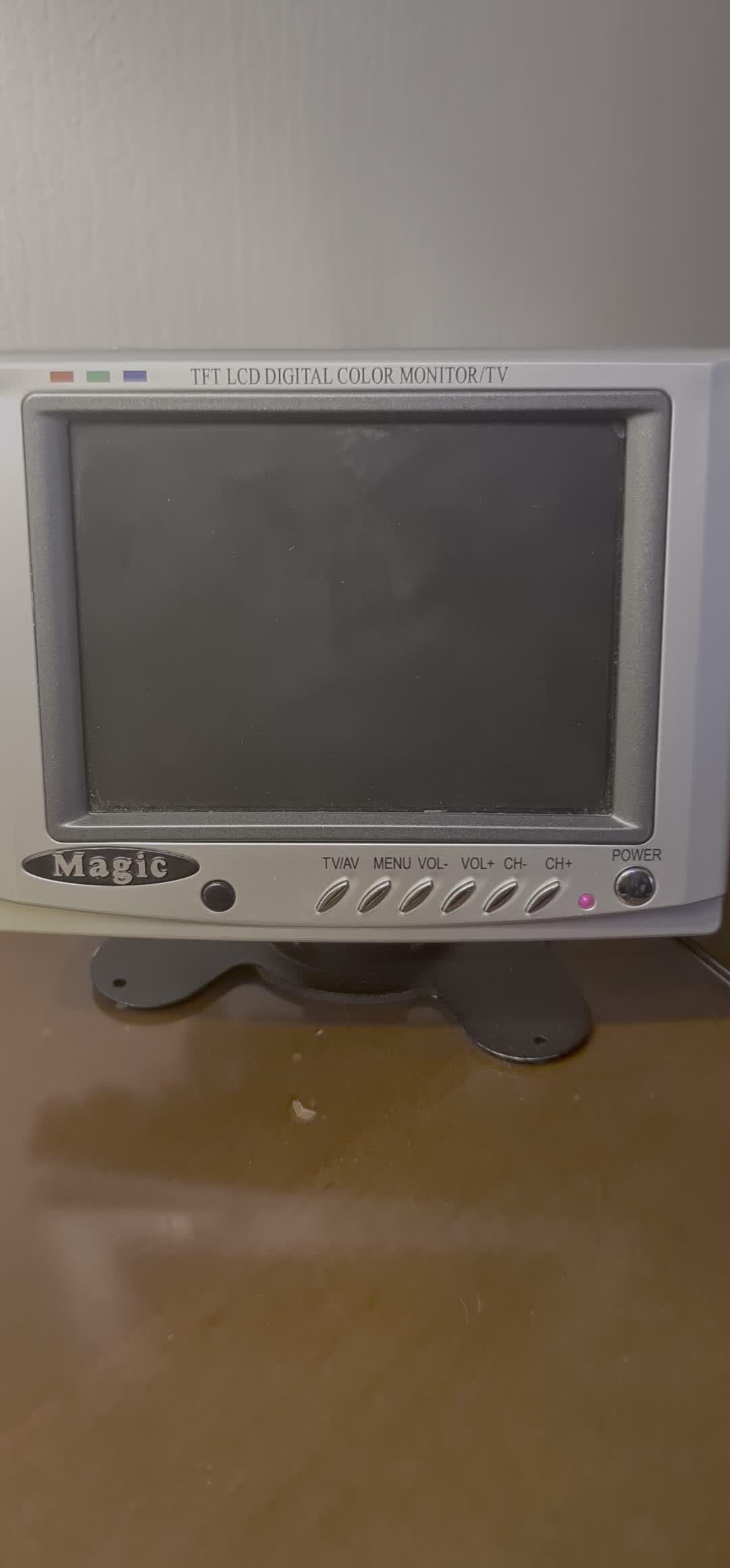 تلویزیون مینی LCD ۵ اینج دیجیتال برند Magic|تلویزیون و پروژکتور|تهران, حشمتیه|دیوار