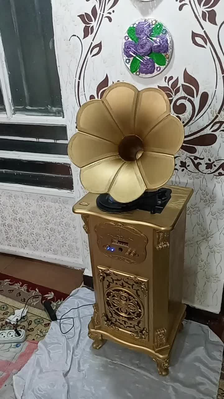 گرامافون شیک وزیبا وکلکسیونی پنج کاره|کلکسیون اشیاء عتیقه|اهواز, پردیس|دیوار