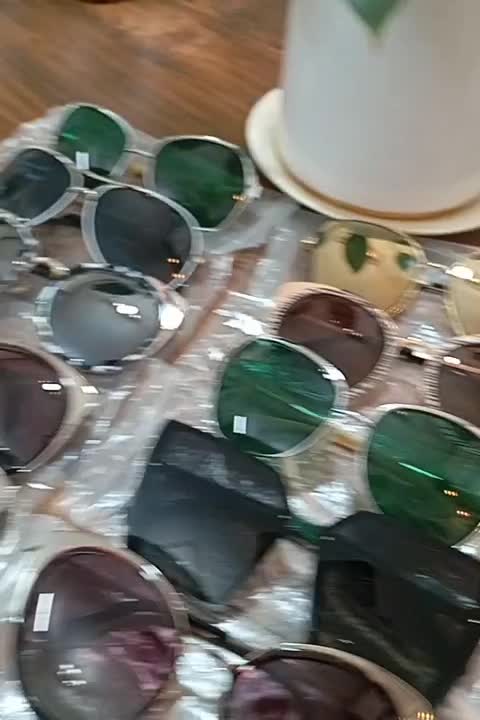 عینک آفتابی شیک|زیورآلات و اکسسوری|مشهد, طبرسی شمالی|دیوار