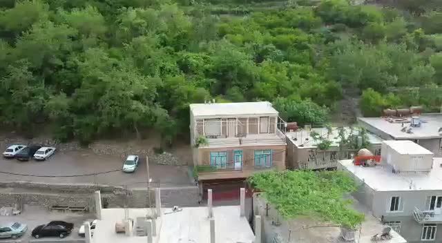 طبقه دوم بومگردی چشمه مارو داریان- استخر روباز|اجارهٔ کوتاه‌مدت آپارتمان و سوئیت|پاوه, |دیوار