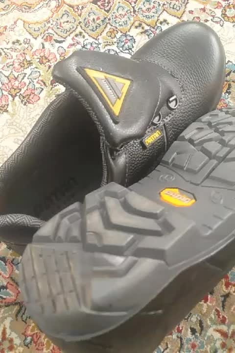 کفش ایمنی|کیف، کفش، کمربند|مشهد, حضرت حجت|دیوار