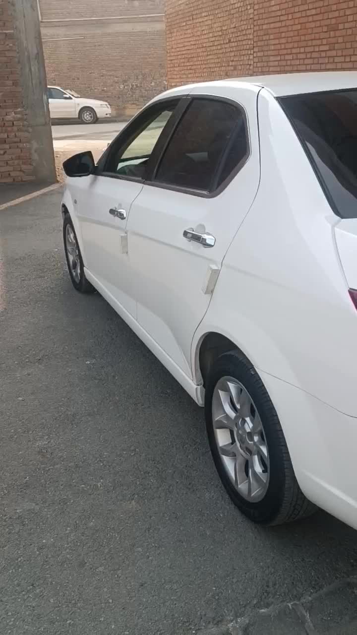 دنا 1401 اتومات سفید بدون رنگ|خودرو سواری و وانت|ارومیه, |دیوار