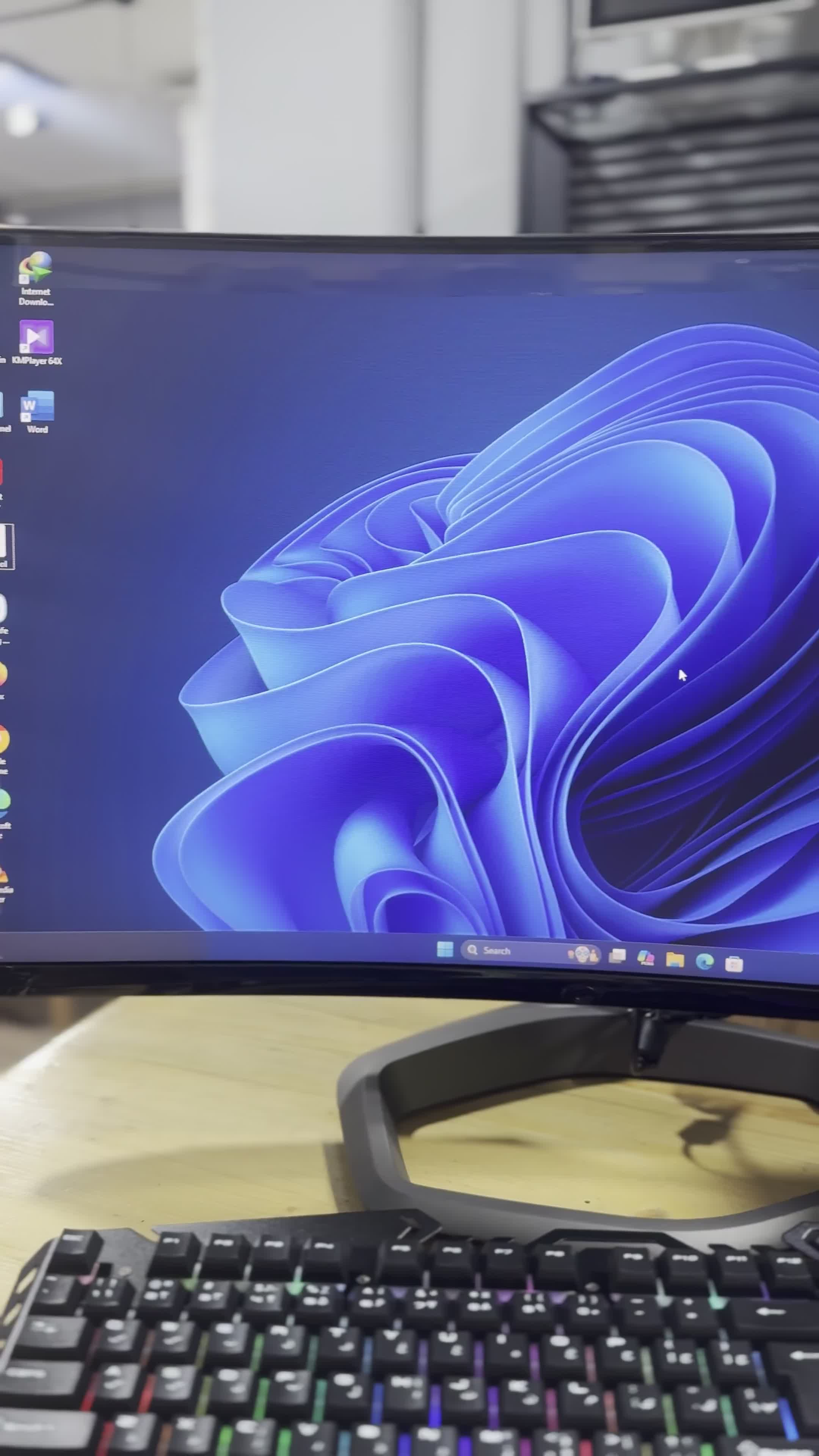 انواع کیسهای گیمینگ واسمبلشده باقطعات اورجینال|رایانه رومیزی|قزوین, |دیوار