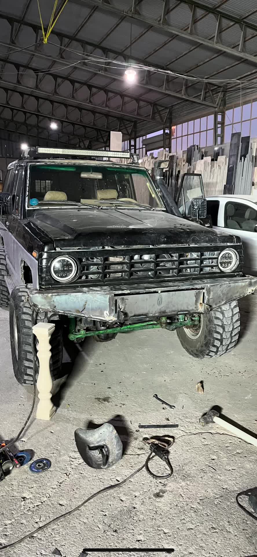 ساخت سپر باربند و جا گالونی و زاپاس بند افرودی|خدمات موتور و ماشین|سیرجان, |دیوار