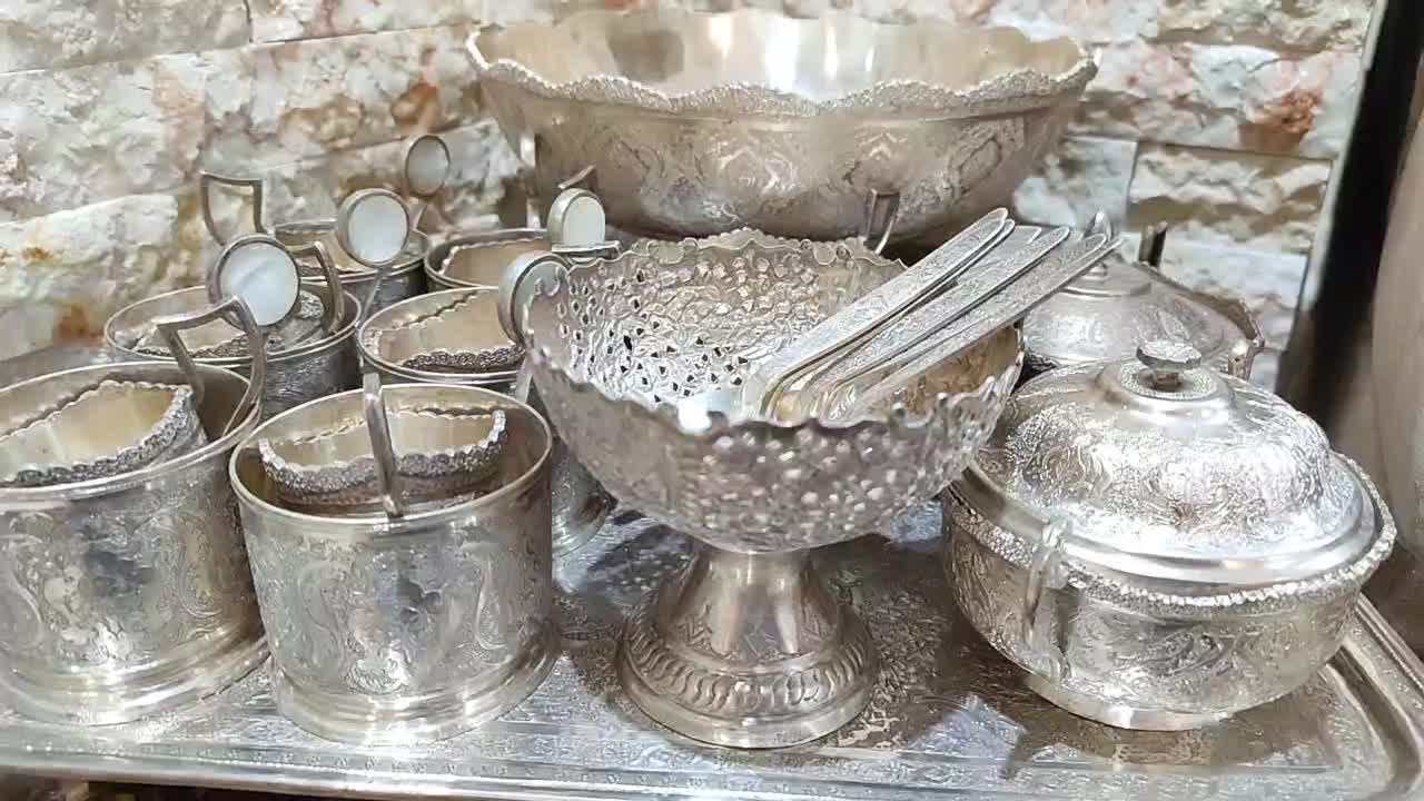 فروش دو ست کامل چایخوری نقره اصل کاراصفهان قلمزنی|جواهرات|تهران, نیروی هوایی (پیروزی)|دیوار