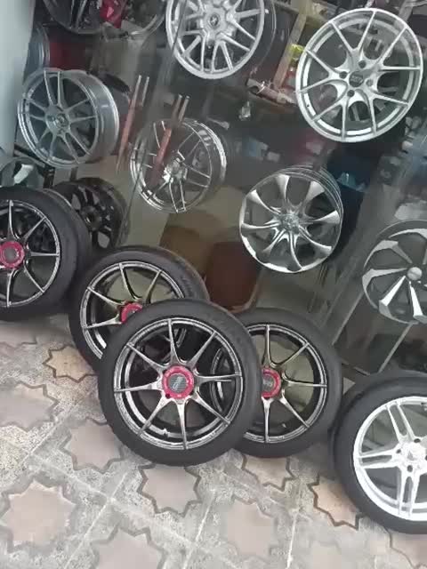 OZ formola. سایز 16 با لاستیک تاریخ 2025 خارجی|قطعات یدکی و لوازم جانبی|رشت, رشتیان|دیوار