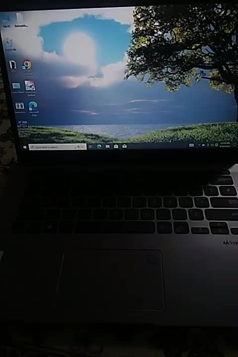 Asus i5 .   8 .  256 entl|رایانه همراه|تهران, فلسطین (میدان انقلاب)|دیوار