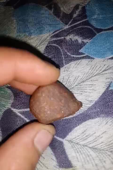 شهابسنگ سنگی|جواهرات|پرند, فاز ۵|دیوار