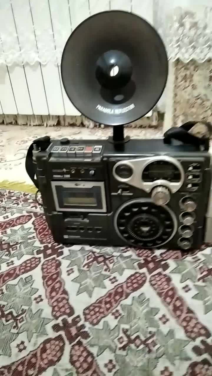 ۲دستگاه تلویزیون۳ دستگاه رادیوضبط|تلویزیون و پروژکتور|سنندج, |دیوار