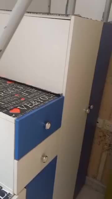 سرویس تخت خواب همراه باکمد لباسی و میز تحریر|تخت و سرویس خواب|کرج, شاهین‌ویلا|دیوار