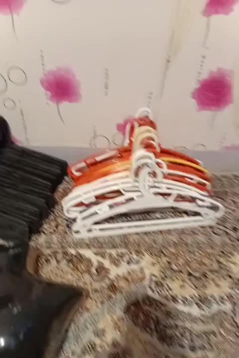 چوب لباسی|بندرخت و رخت‌آویز|شیراز, فرگاز|دیوار