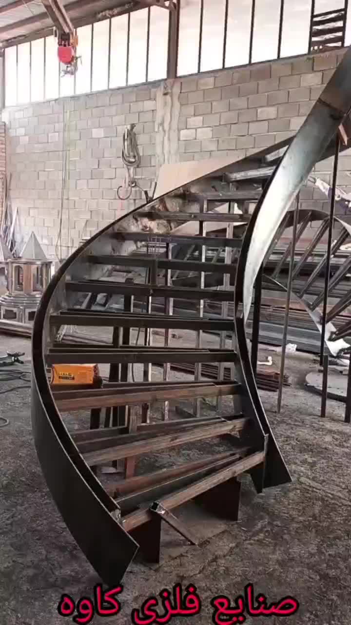 ساخت پله گرد گنبد تانکر هوایی|خدمات پیشه و مهارت|دلیجان, |دیوار